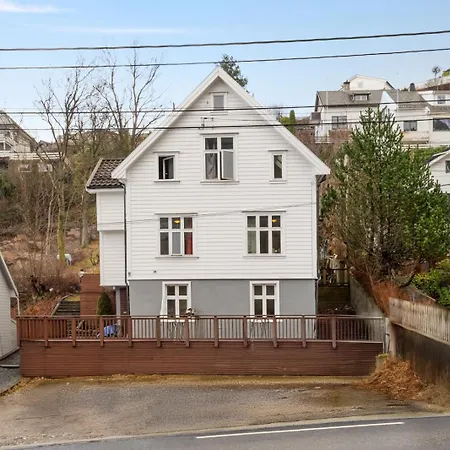 Apartment Big, Family Friendly 6 Min From The Centrum